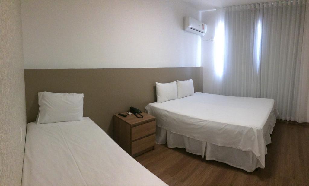 Lord Hotel Aeroporto Confins Веспасиано Номер фото
